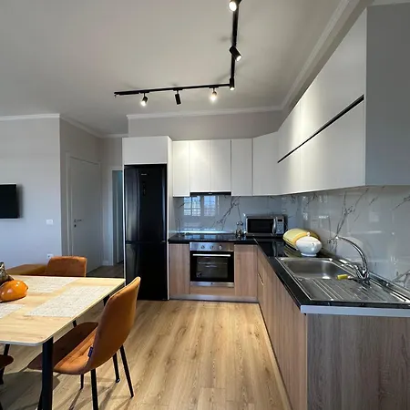 Classy Lea 3 Дуррес